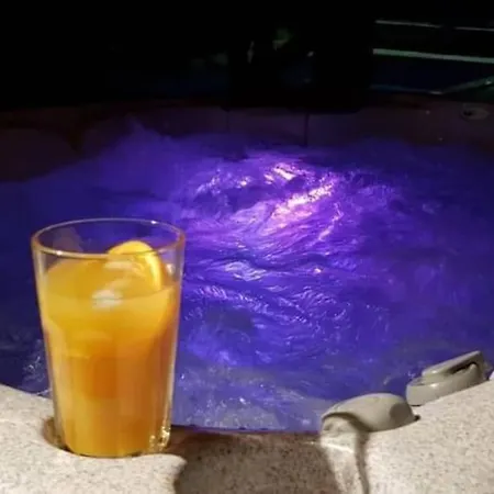 Robinzon House Rocsy - With Pool And Jacuzzi, Zdrelac