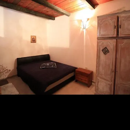 Villa Robinzon House Rocsy - With Pool And Jacuzzi, Ždrelac