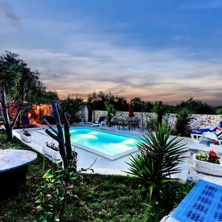Robinzon House Rocsy - With Pool And Jacuzzi,