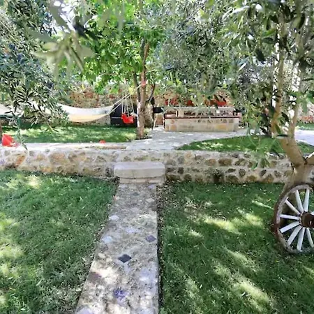 Robinzon House Rocsy - With Pool And Jacuzzi, Villa *